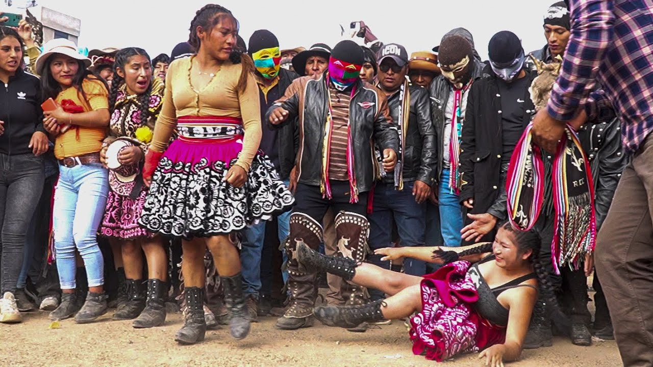 Espectacular warmi takanakuy 2023 Santo Tomas Chumbivilcas  25 de diciembre
