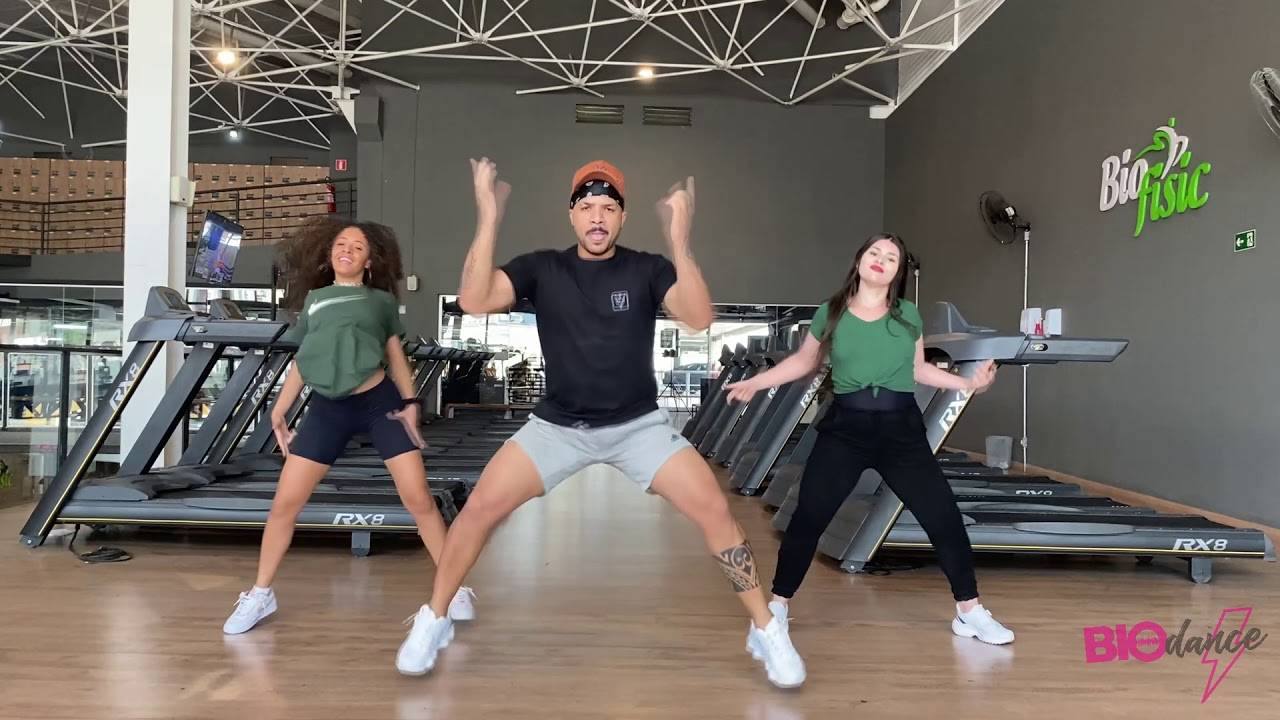 IMPLORANDO PRA SENTAR  - Rogerinho - Coreografia Oficial Biodance