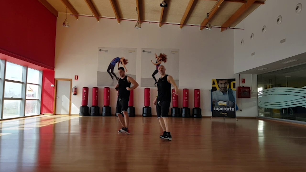 Clase Juanje ZUMBA