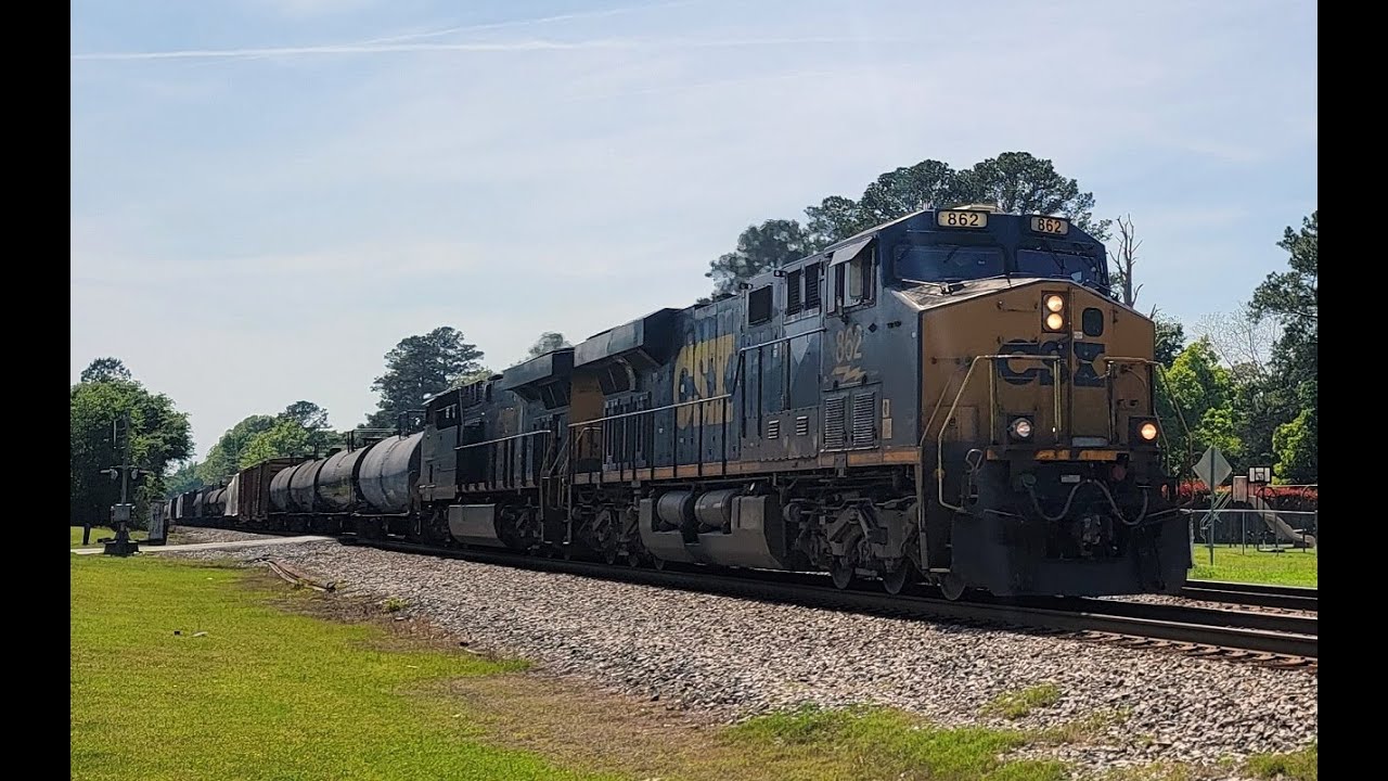 CSX M410-08 rumbles NB through Ludowici, GA