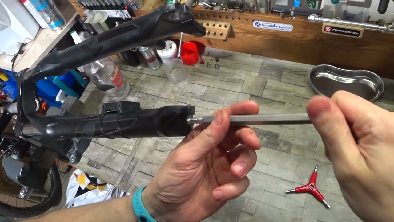 SR Suntuor AIR XCR + смазка для эластомерных вилок
