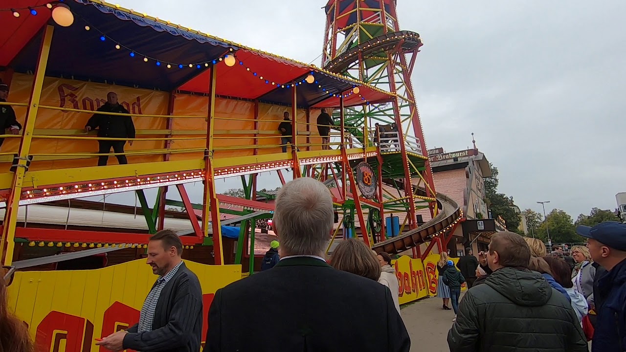 Tobogann (Konrad) Laufband Offride/Außenansicht [Münchner Oktoberfest 2019]