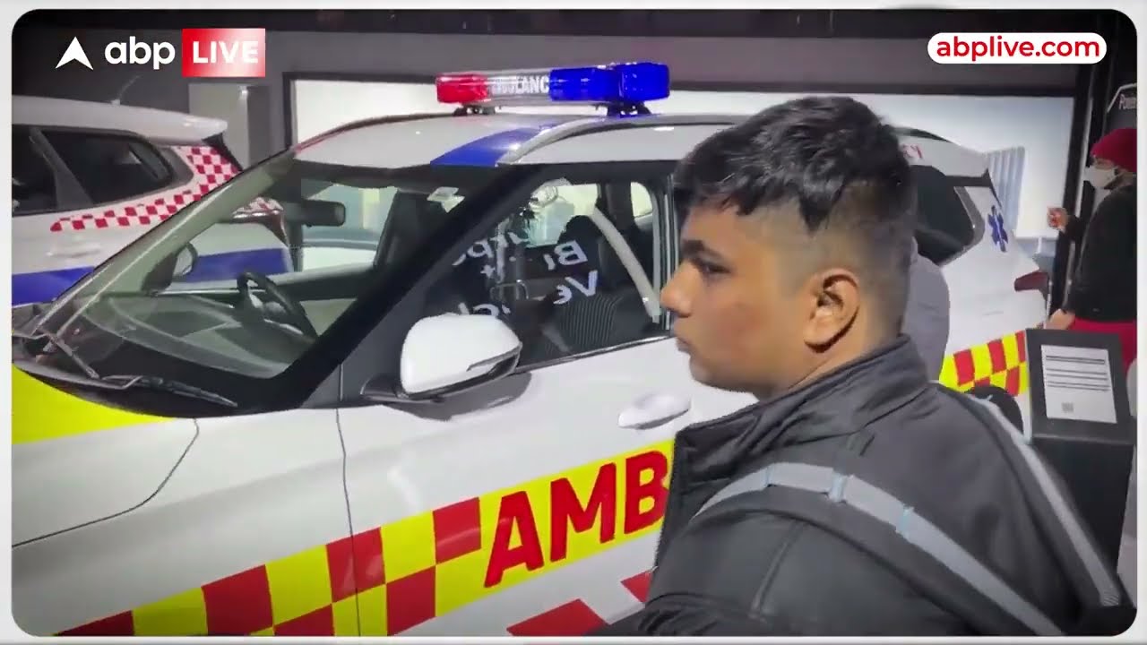 Auto Expo: Kia Reveals Police/Ambulance Version Of Carens MPV At Auto Expo