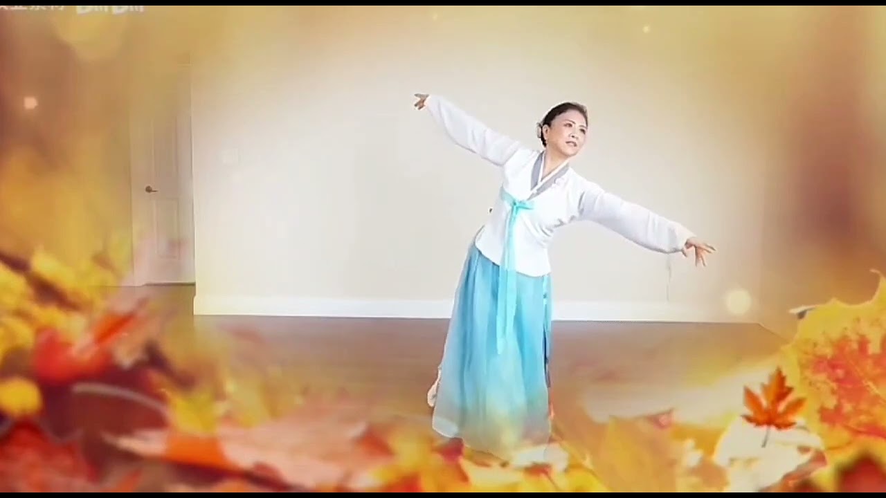 《秋之语》华艺民族舞精品课-学员展示，舞者Rae，编导/指导 吴雅琦，音乐 花瓣飞舞