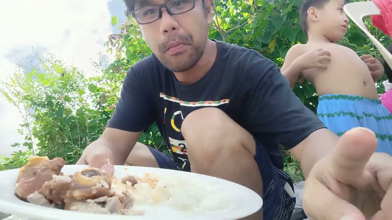 Sa ilog, lunch with fam