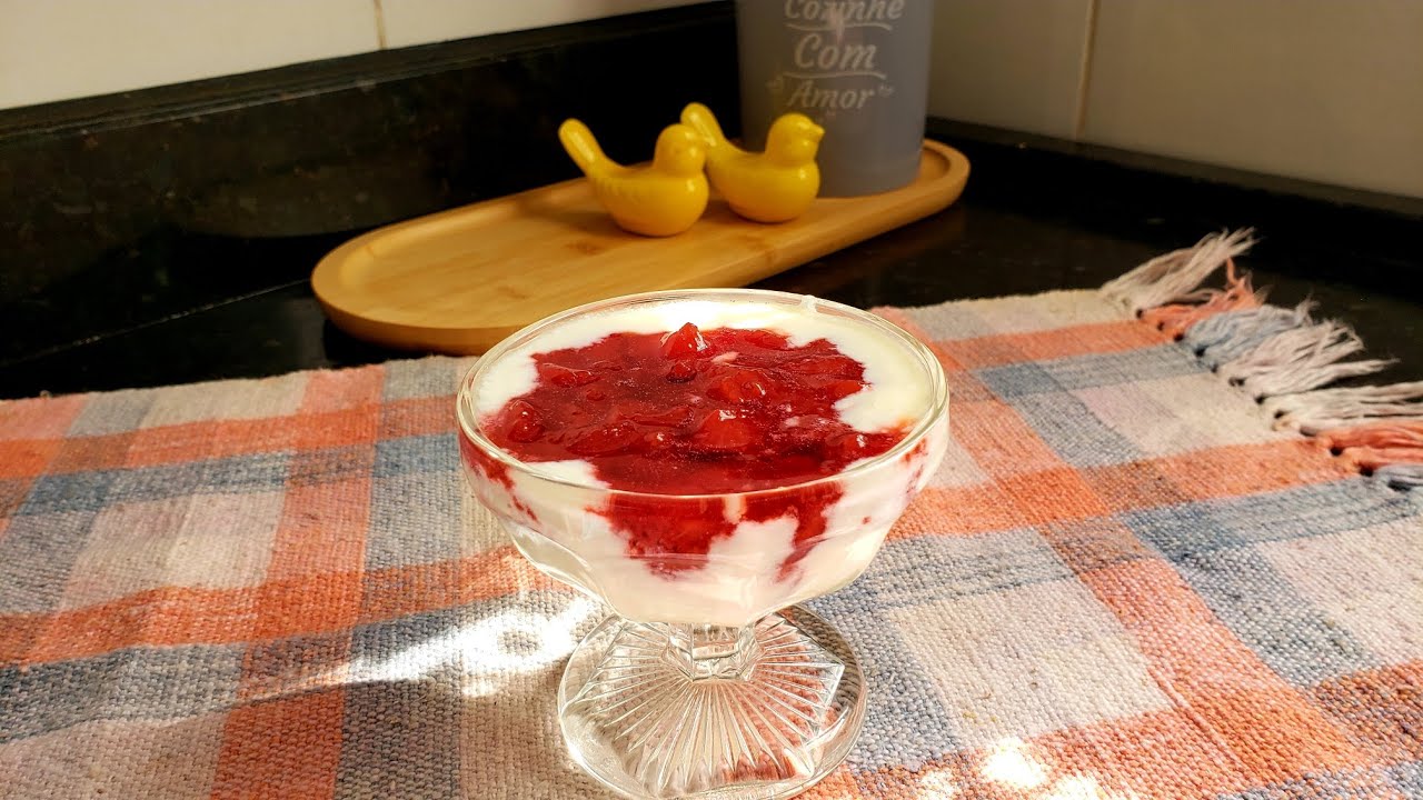 Iogurte natural cremoso + geleia de morango 🍓 fácil e saudável! #receitas #vidasaudável 