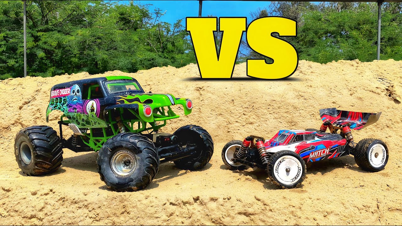 Grave Gigger SMT10 vs Wltoys 104001 | Remote Control Car | RC Cars