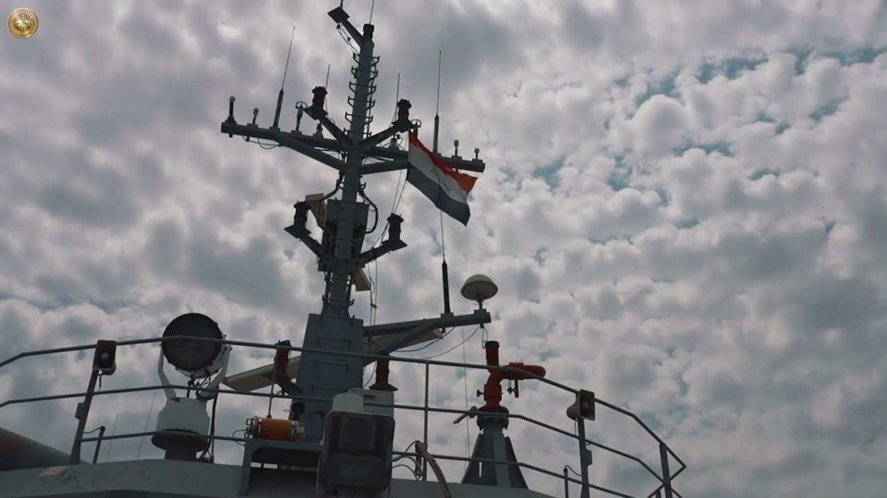 رئيس أركان الجيش يزور قيادة القوة البحرية وقاعدة ام قصر البحرية