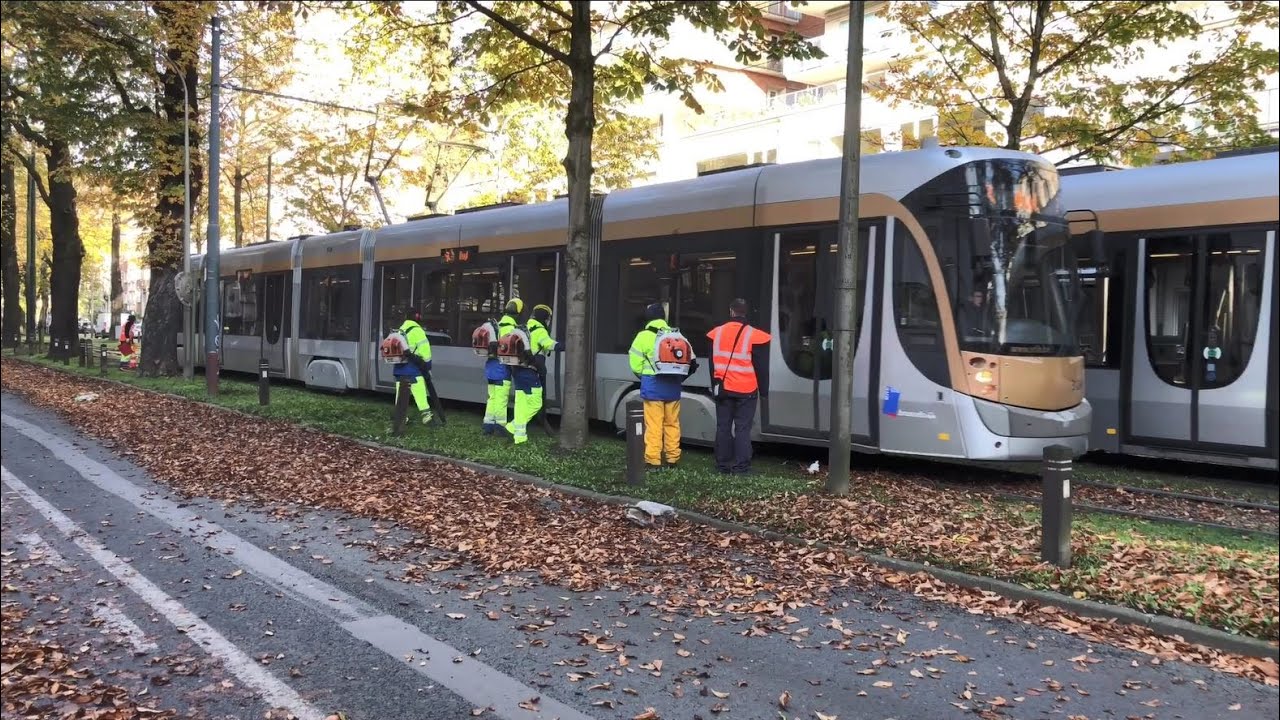 STIB/MIVB - Nettoyage des voies du tram à Bruxelles / Schoonmaken van tramsporen in Brussel
