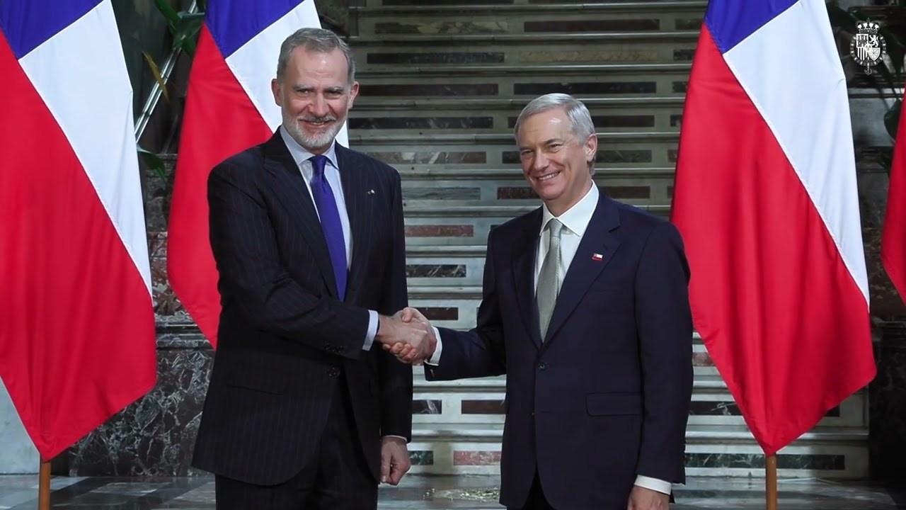 Encuentro de S.M. el Rey con el Presidente Electo de la República de Chile, José Antonio Kast,