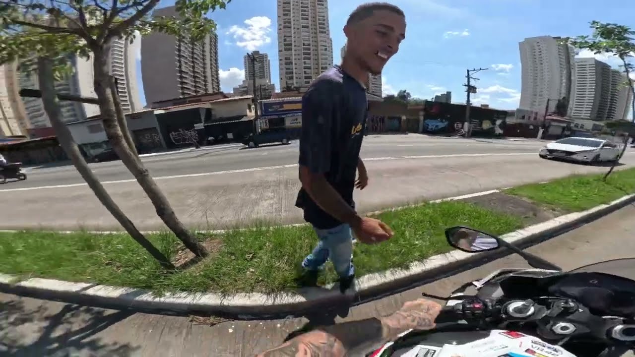 AQUELA SURFADA DE S1000