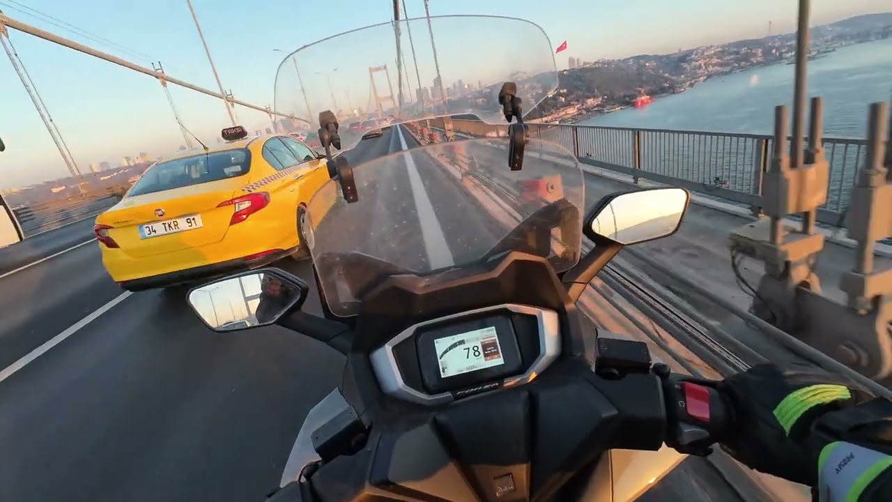 Motorla işe gidiş.