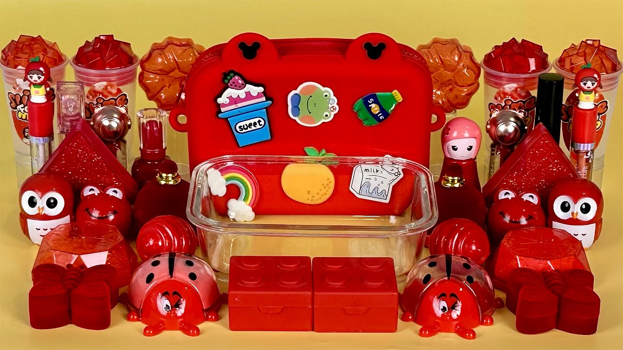 RED SLIME. Mixing makeup and glitter into Clear Slime. Satisfying Slime Videos 2160p.