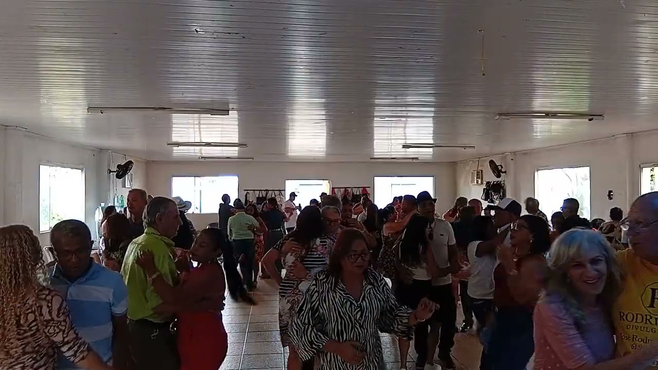 Baile no CCI do Recanto das Emas DF com Janio Silva ao vivo 