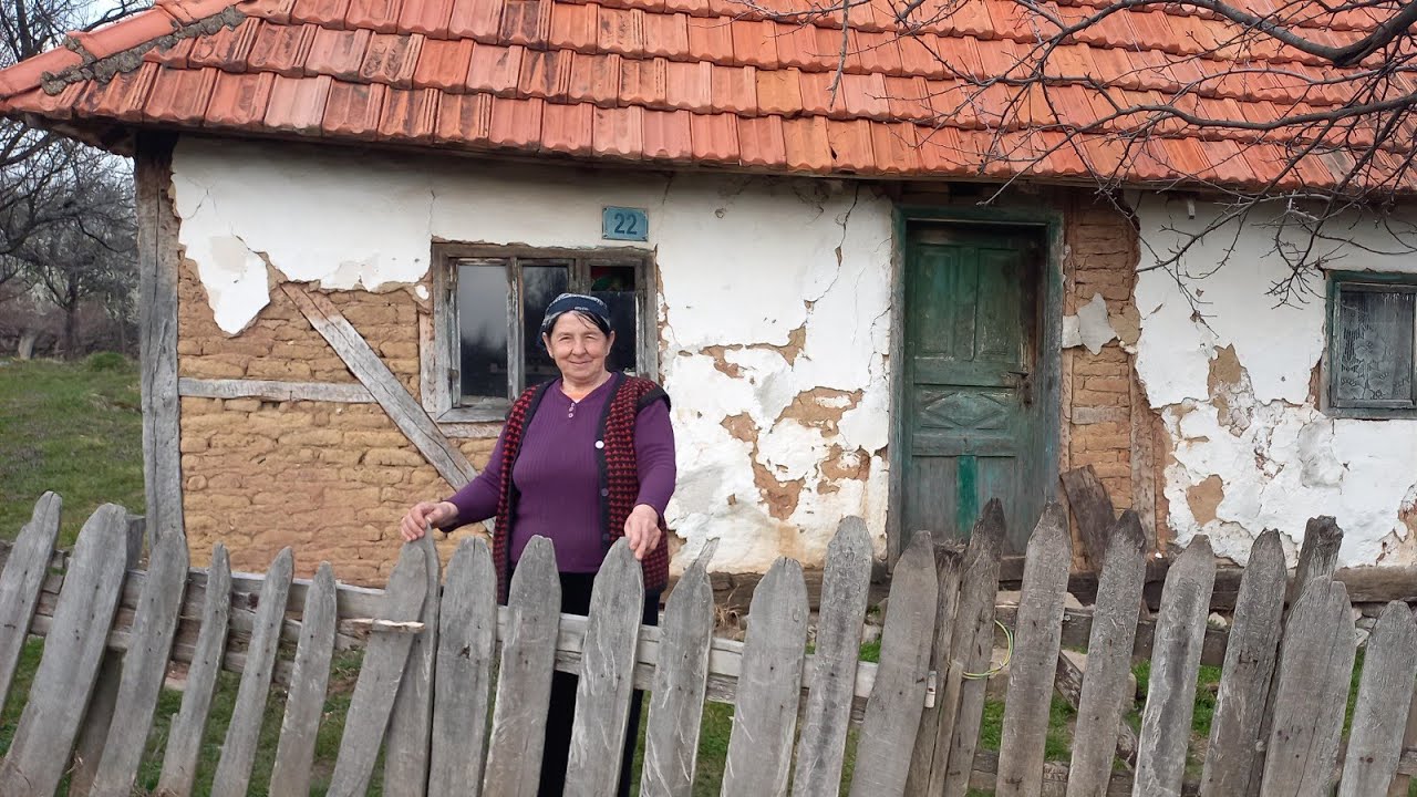 Nekada nas je u ovoj kuci bilo 20 sad nigdje nikoga,nisam mogla ni zamisliti...