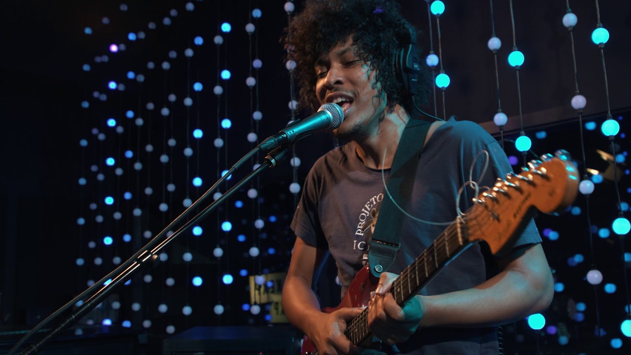 Boogarins - Sombra Ou D&uacute;vida (Live on KEXP)