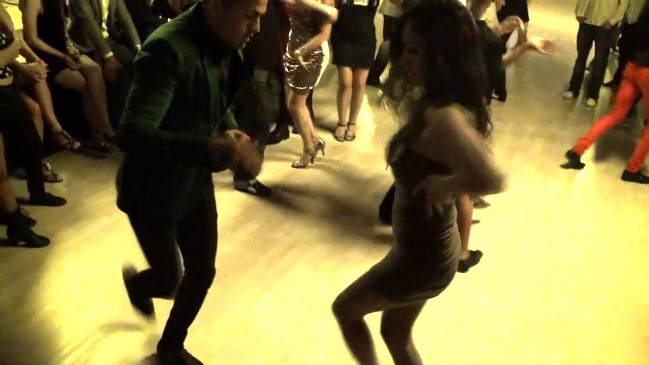 Adolfo Indacochea & Büşra Aracı ♥ Salsa ♥ Music by Dj Orhun - Ist. Int.Dance Fest.