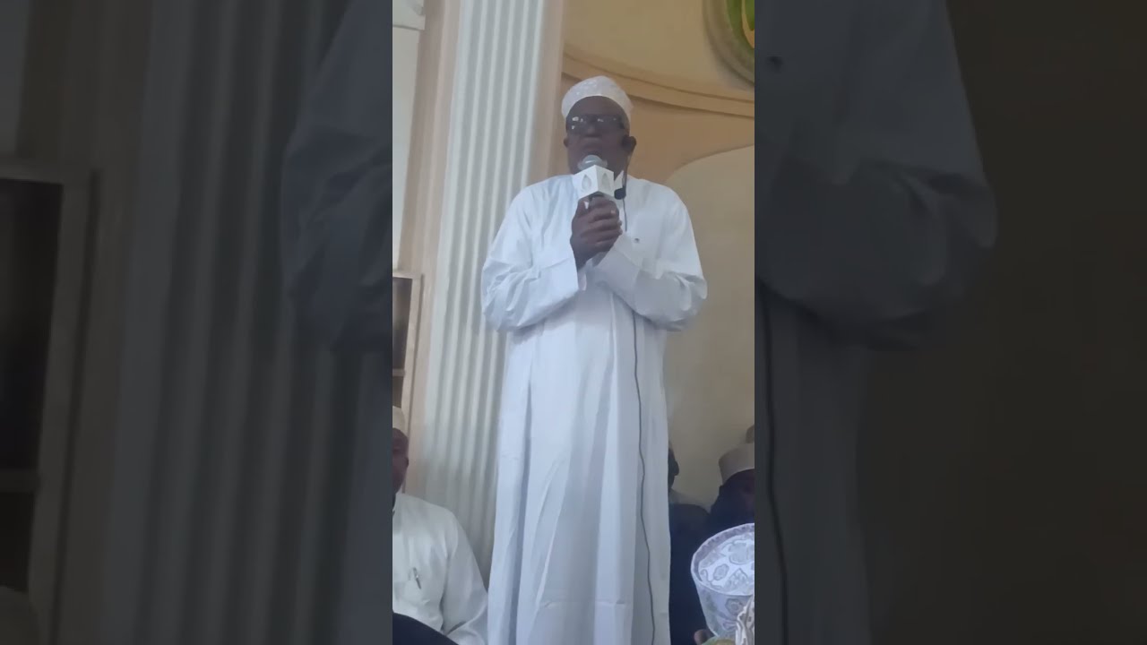 Sh Abdulraheem  mazishini ya Ust Abdallah