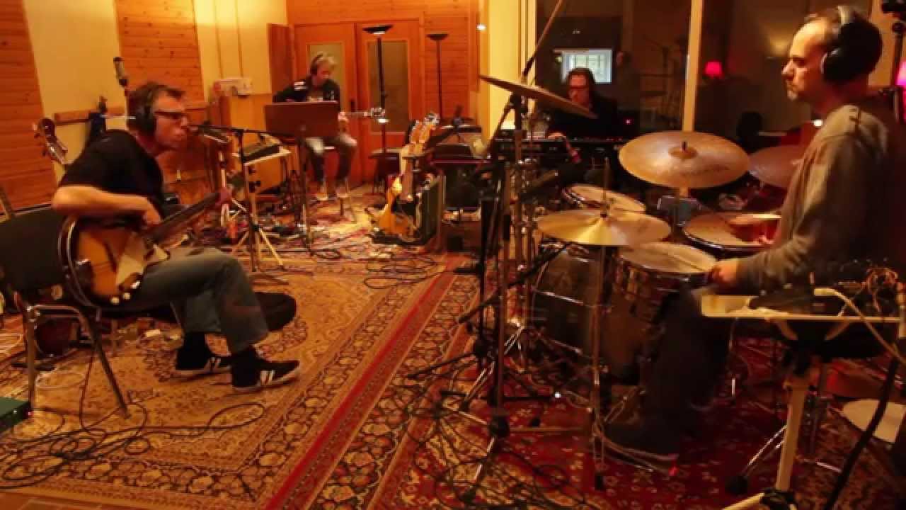 Talk To Me - Laura Vane & The Vipertones - Live @ GAM Studios