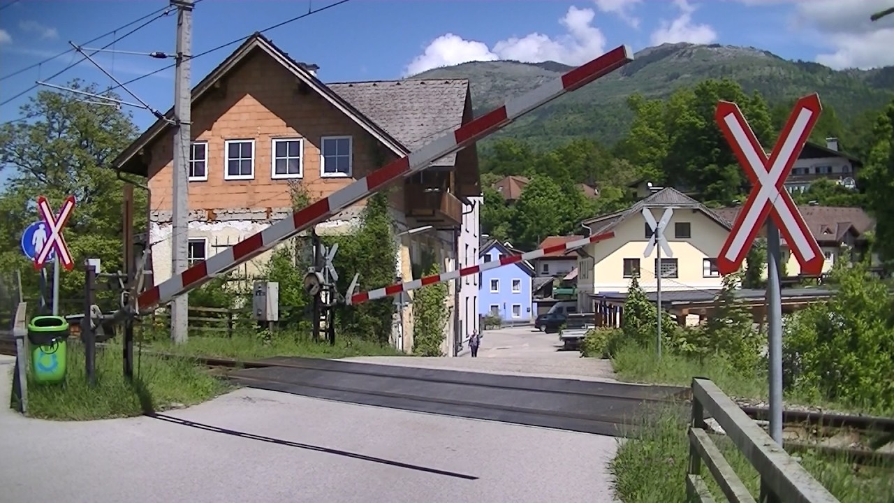 Spoorwegovergang Bad Ischl (A) // Railroad crossing // Bahnübergang
