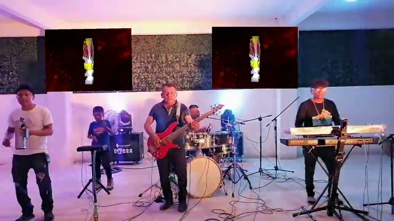 Grupo La Potencia Músical / Xantolo / El Son Del Brinquito