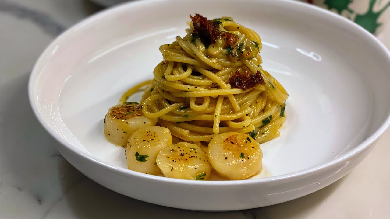 Spaghetti Aglio Olio Scallop Recipe In 4K