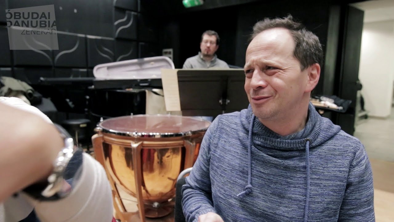 A ZENEGYŰLÖLŐ - Danubia Zenekar vs. Janklovics Péter