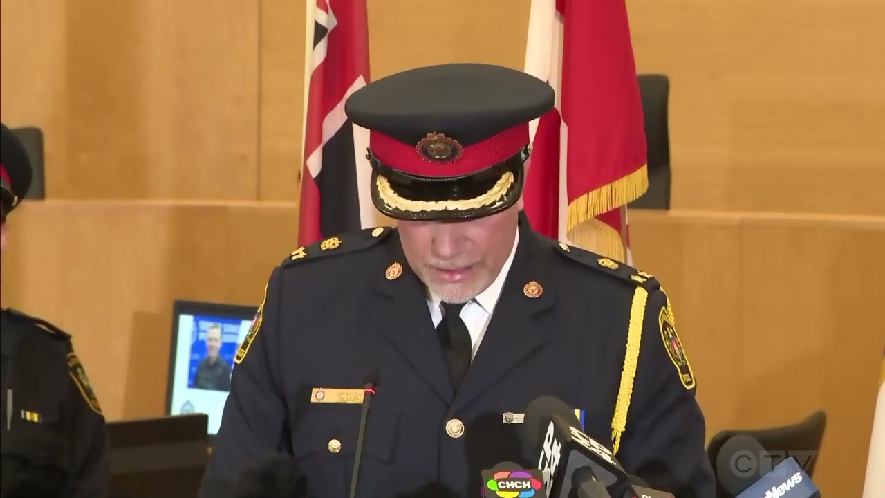 Two police officers killed after gunfight in Innisfil, Ont. | 