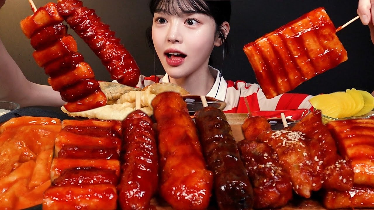 SUB)길거리꼬치 파티!🔥떡순튀에 소세지 치킨꼬치 매운만두 소떡소떡 순대꼬치 떡꼬치까지 떡볶이 먹방 리얼사운드 Spicy Skewers Mukbang Asmr