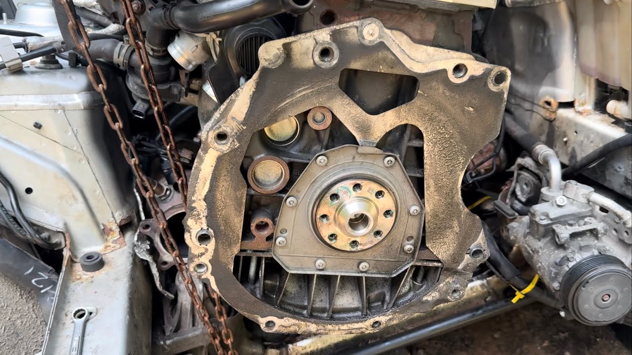 2009 Audi A4 2.0t: rear main seal replacement