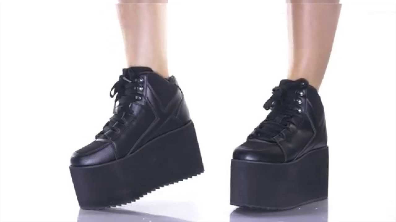 YRU Qozmo Hi Black Platform Sneakers