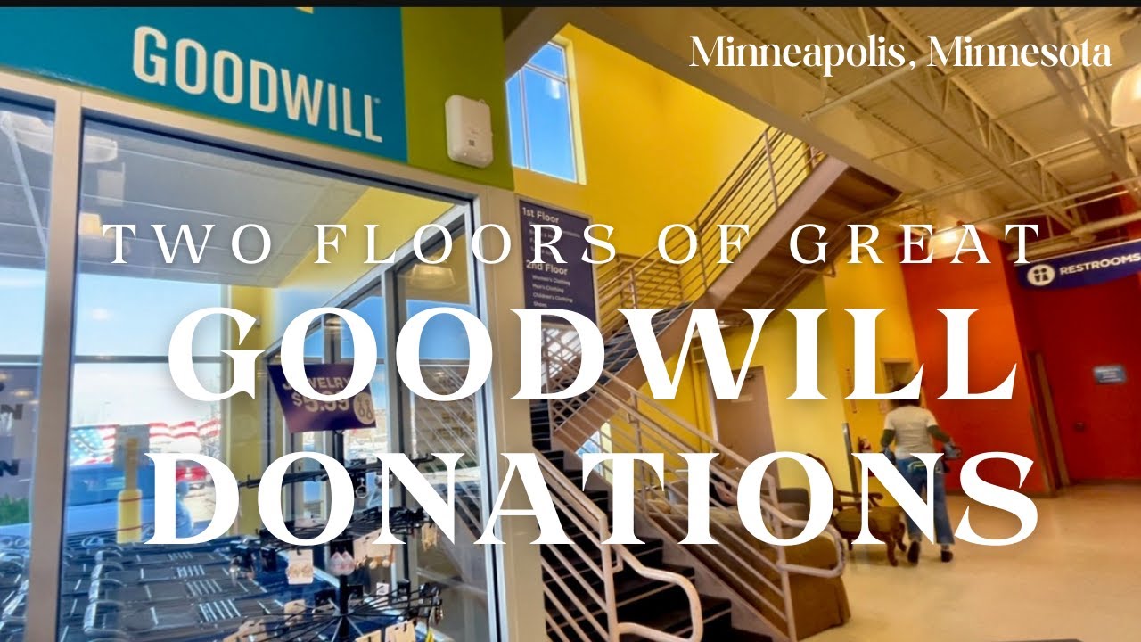 Minnesota's Biggest TWO-STORY Goodwill Store Thrift with Me: I'm Searching for Vintage and Gowns!