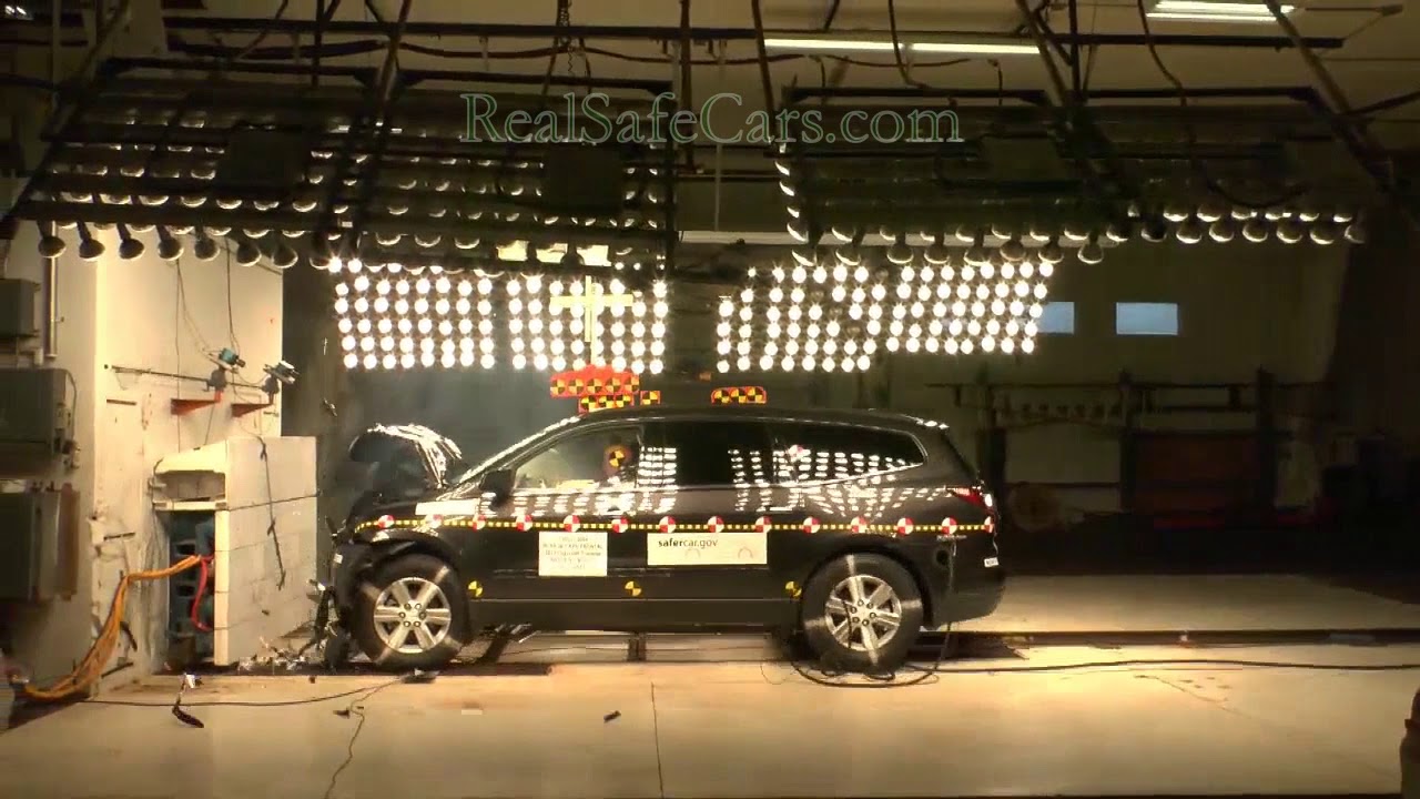 Chevrolet Traverse (2013) Crash Tests (Side-Pole, Front, Side)