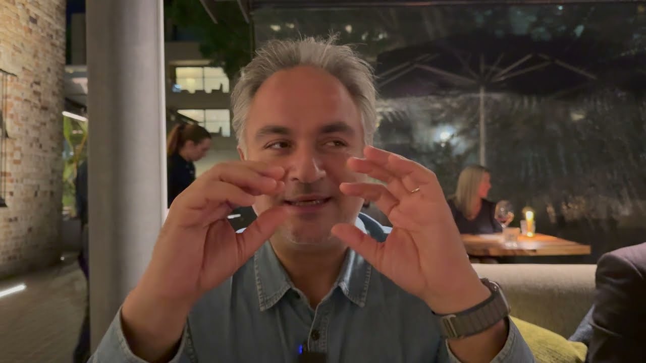 6 Head: Exclusive Australian Steakhouse Overlooking the Opera. A Memorable Meat Experience!
