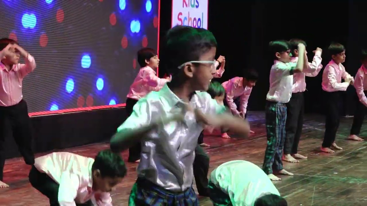19)  Std - 1st - Classroom to playground  (English medium) Arpan international school