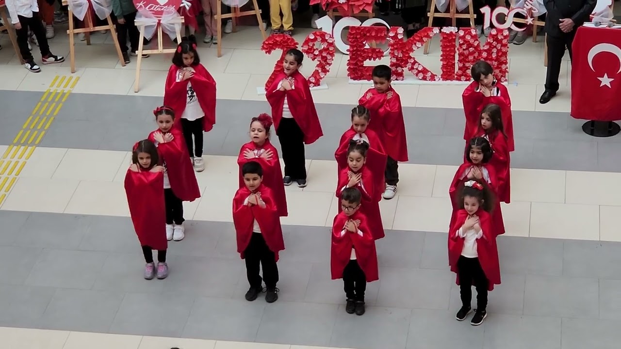 Şiirin fikirler ölmez gösterisi-29 Ekim Doğa koleji Malatya
