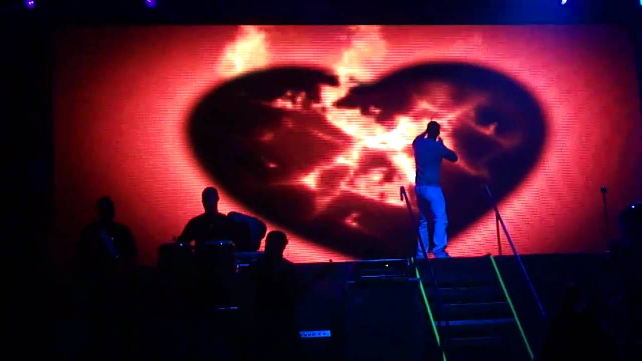 Aventura [19/19] - Dile al Amor - En Vivo Toronto 2011