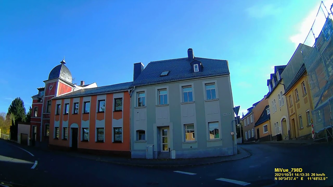 D: Kreisstadt Schleiz. Saale-Orla-Kreis. Rundfahrt durch die Stadtmitte. Oktober 2021