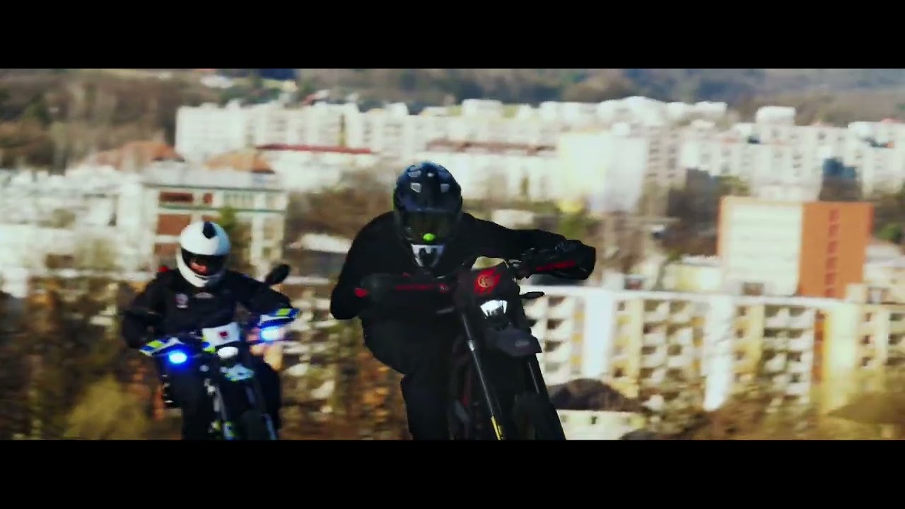 Surron UltraBee nově ve služb&aacute;ch MP Rožnov pod Radho&scaron;t - short action movie