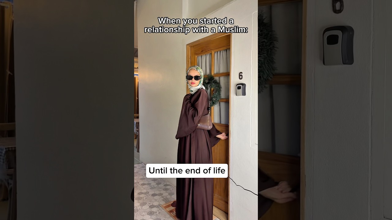 Stages of relationship with a Muslim😄