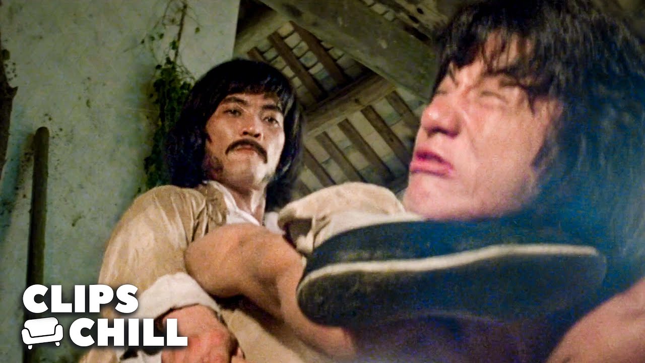 First Fight With Thunderleg | Drunken Master (Jackie Chan)