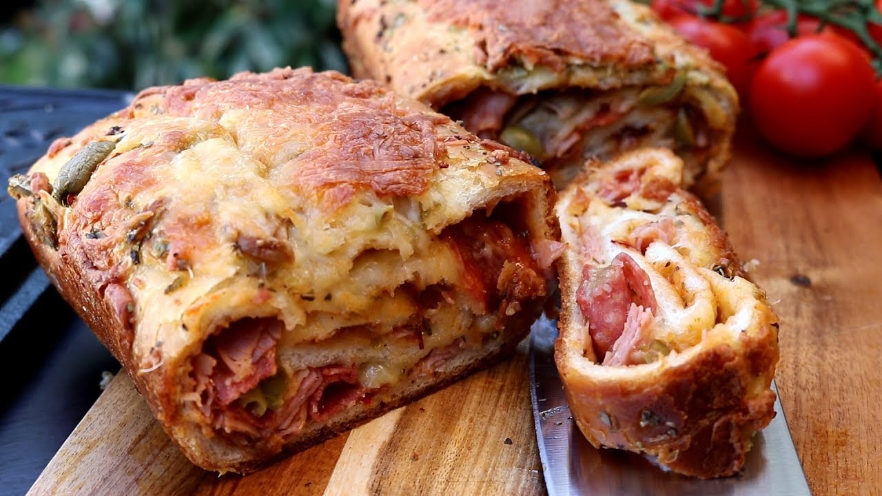 Pizzakuchen aus dem Dutch Oven