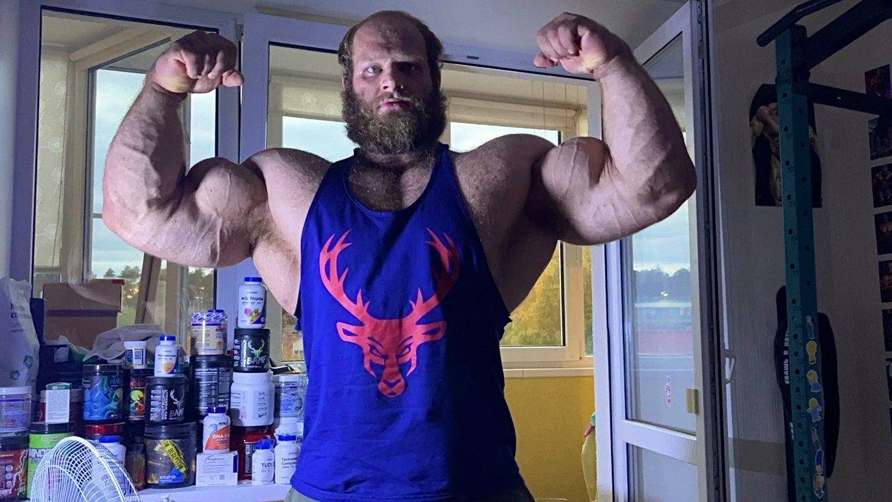 DOING 700 PULL-UPS AT A BODYWEIGHT OF 153KG (100+ TONS LIFTED) | Andrey Smaev