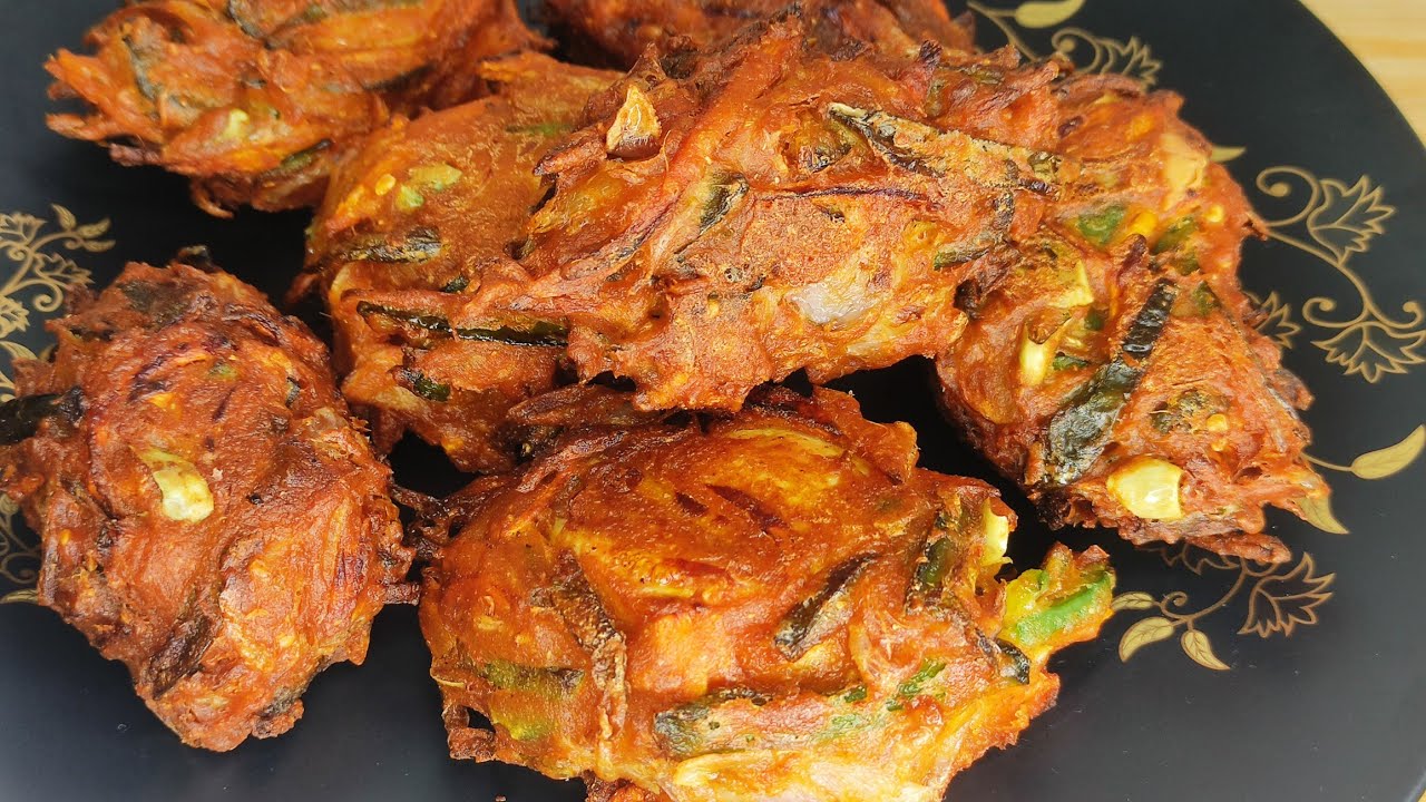 সেদ্ধ ডিম দিয়ে তৈরি মুচমুচে সবজি পাকোড়া।Egg Vegetable Pakora Recipe/Ramadan/Iftar Special