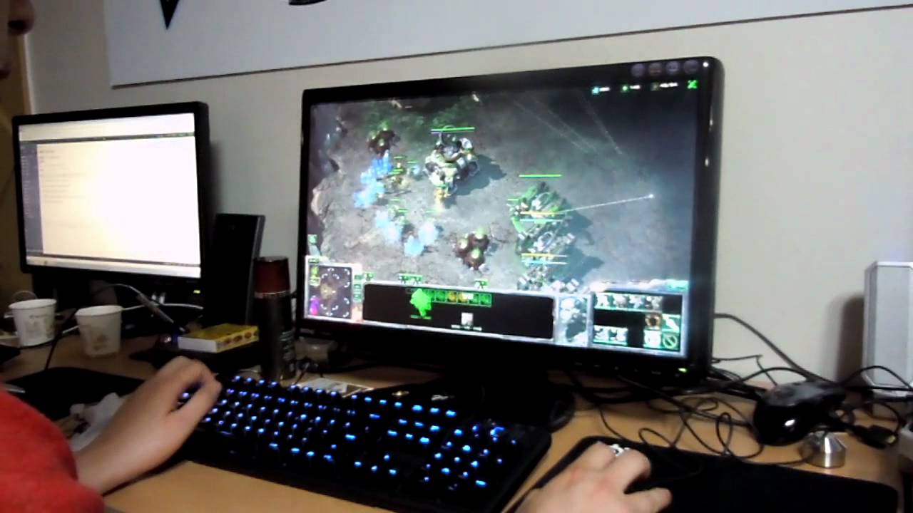 Korean GSL Observer playing TvZ
