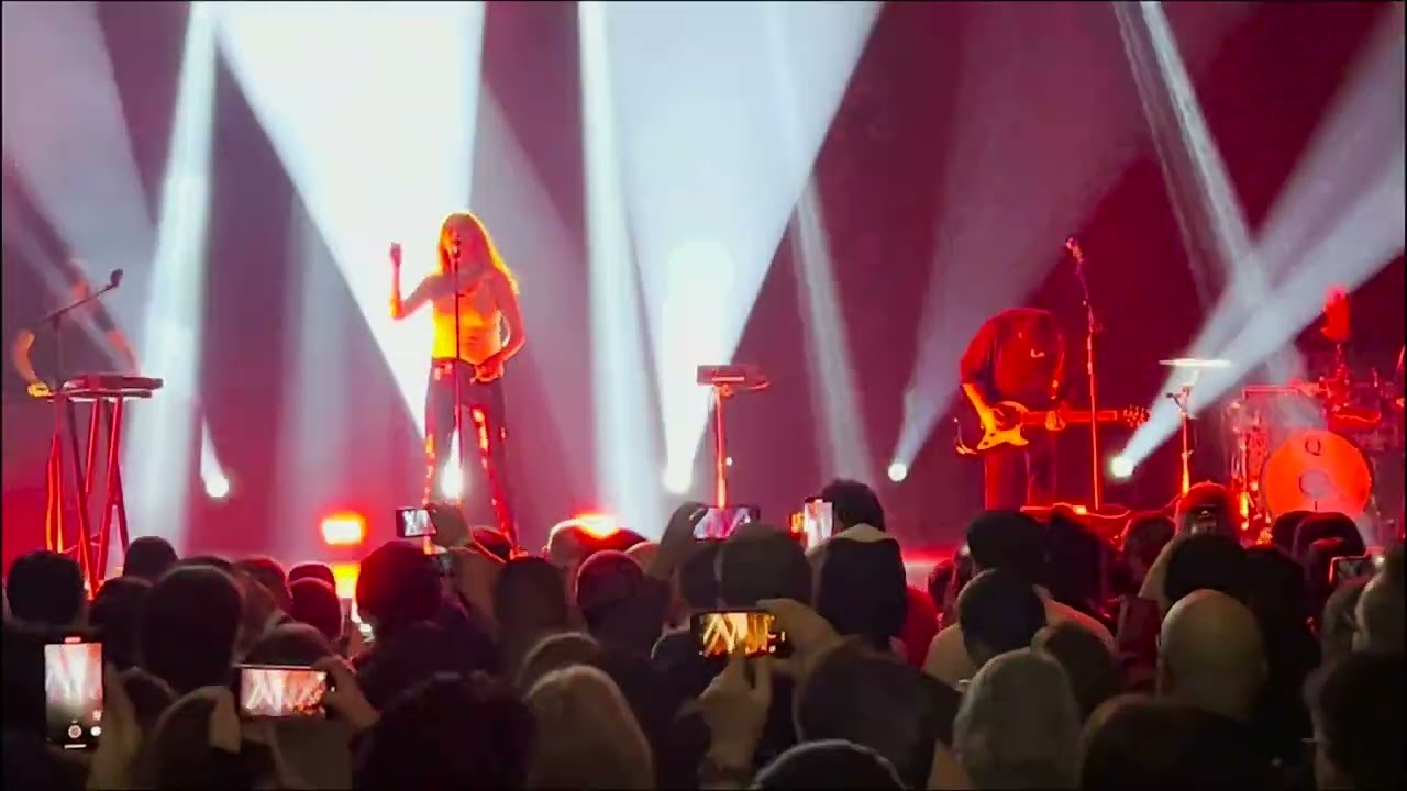 Phantogram:  You Don't Get Me High Anymore Live