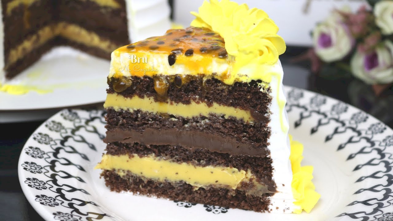 O MELHOR BOLO DE MARACUJÁ COM CHOCOLATE DA VIDA - MASSA E RECHEIO | Bru na Cozinha |