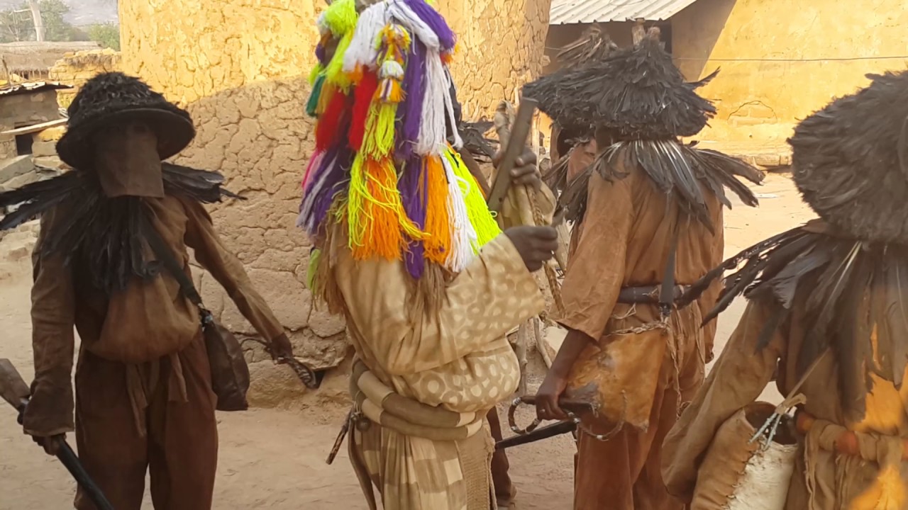 Yaladjons de Boundiali lors d'un funéraille à Nondara (commune de Boundiali)