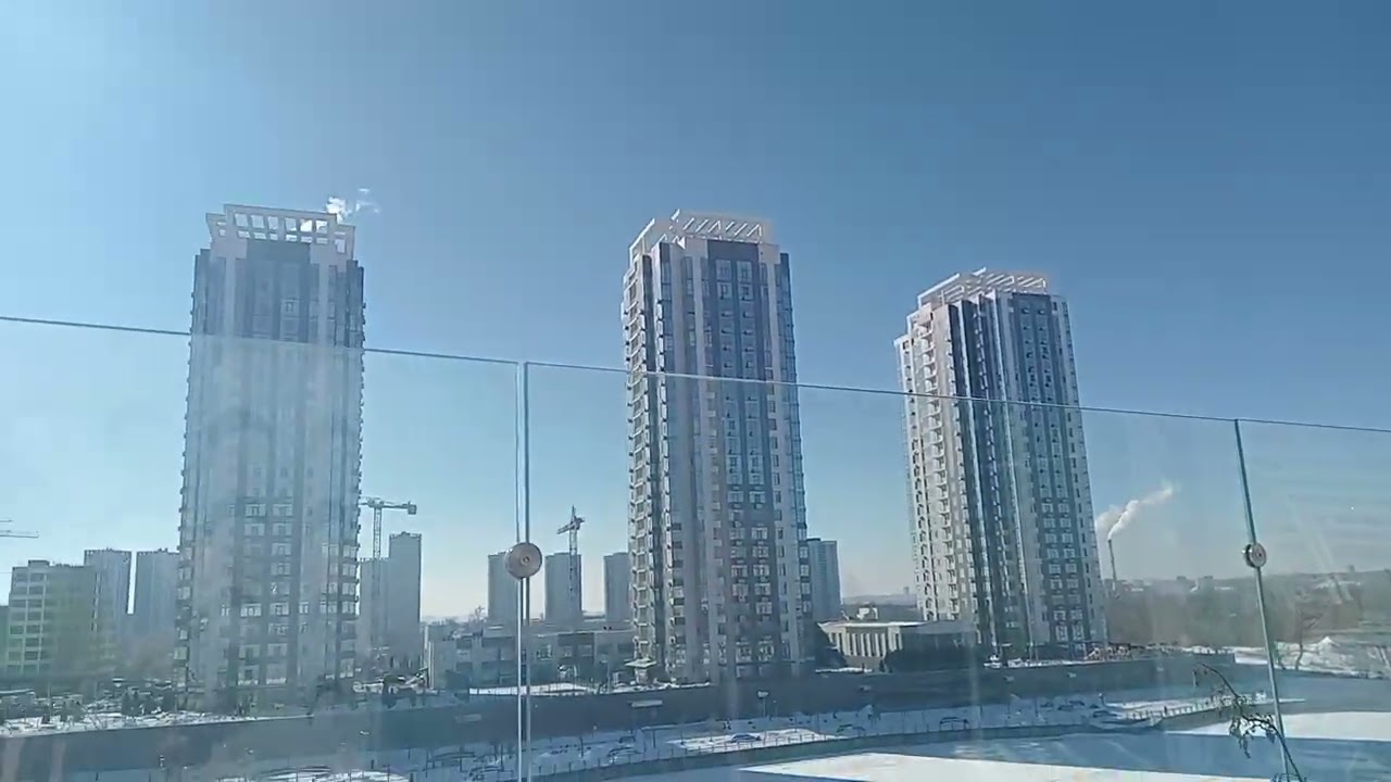 СЕГОДНЯ  В КИЕВЕ  ТРЦ RIVER MАLL,ЧИСТКА СНЕГА ❄️ ❄️ ❄️ ❄️ ❄️ 