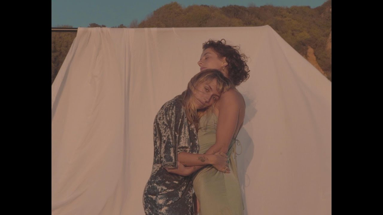 Leo Middea - Sorrindo Pra Saudade (Clipe Oficial)